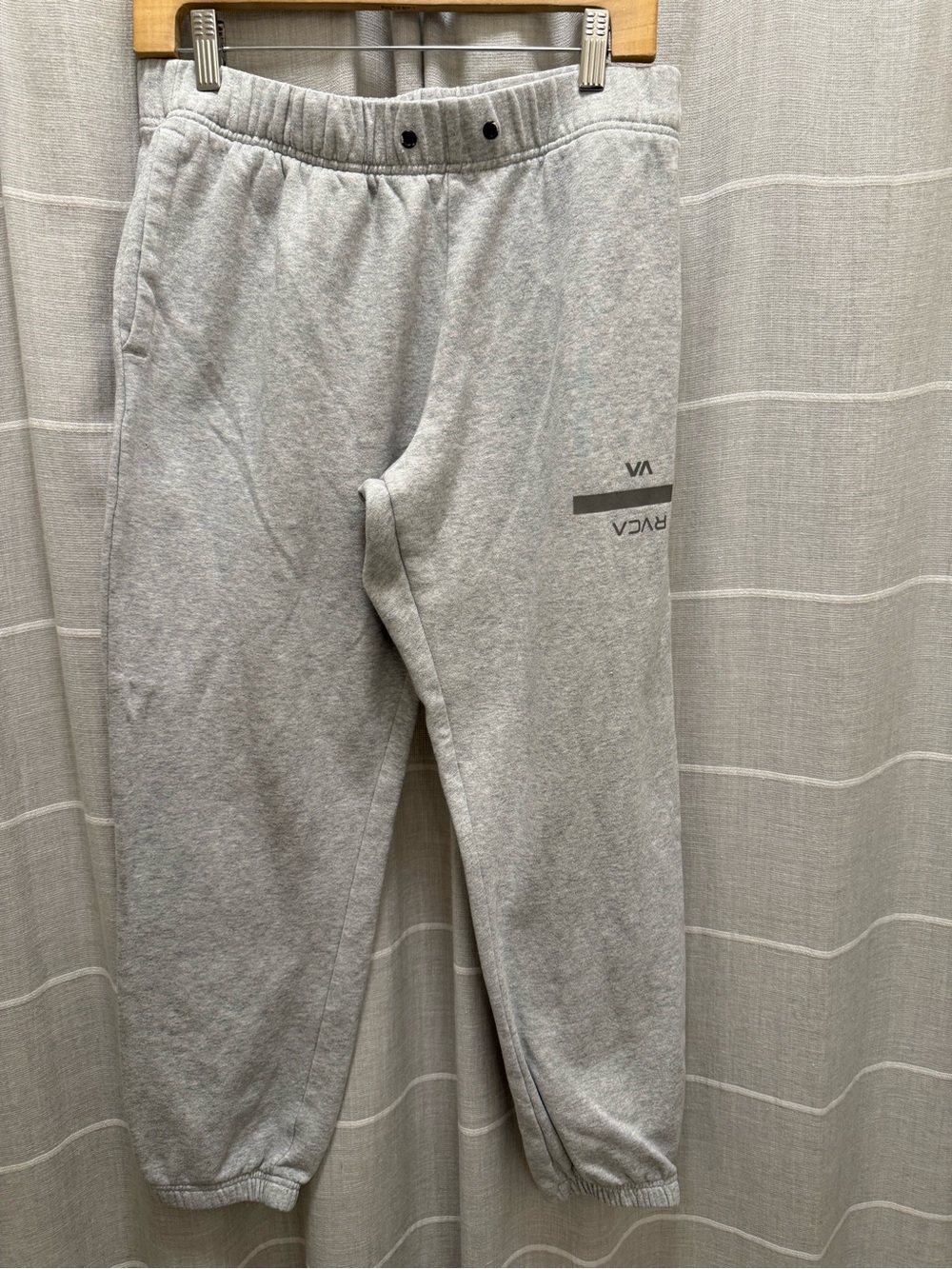 RVCA Men's Heather Gray Fleece Joggers